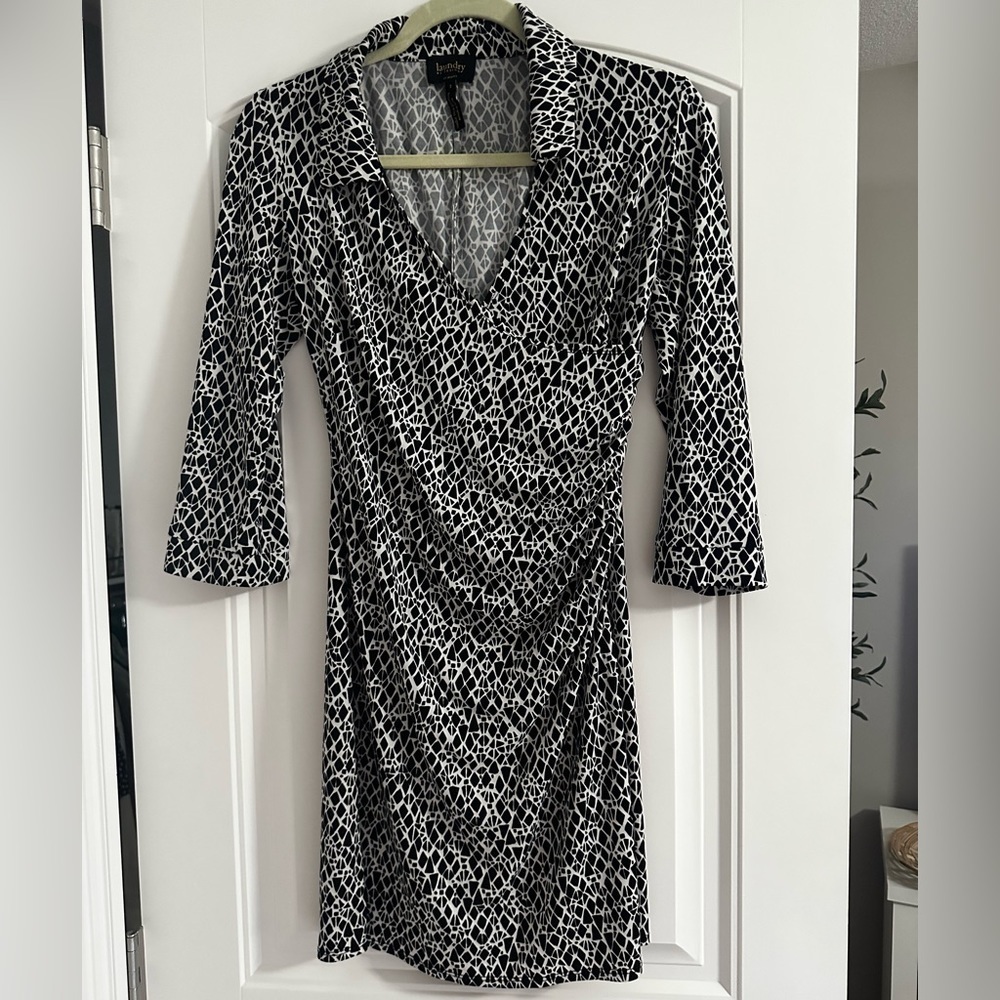 Laundry geometric career dress office ruching size 2 collar stretch church﻿